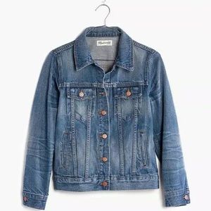 Madewell Women's The Jean Jacket In Pinter Wash Small F0370